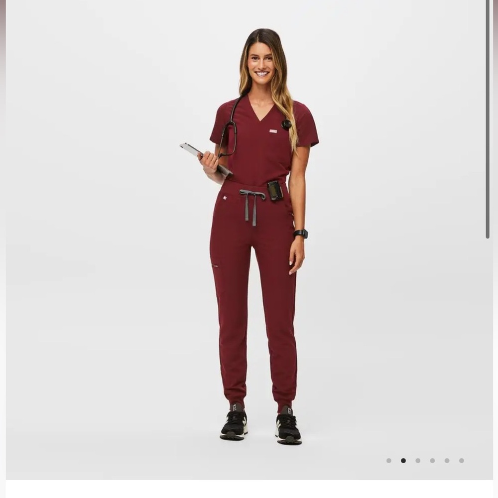 Figs burgundy set - Zamora high waisted pants and Catarina top
